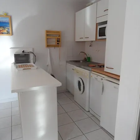 4 Pers Avec Piscine Pres De La - - Fr-1-251-776 Le Lavandou
